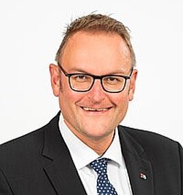 Herr Markus Zwick